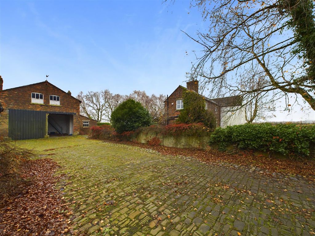 Additional image 9 of 4 bed farmhouse for saleWood End Farm, Nook Lane, Bickerstaffe, Ormskirk L39