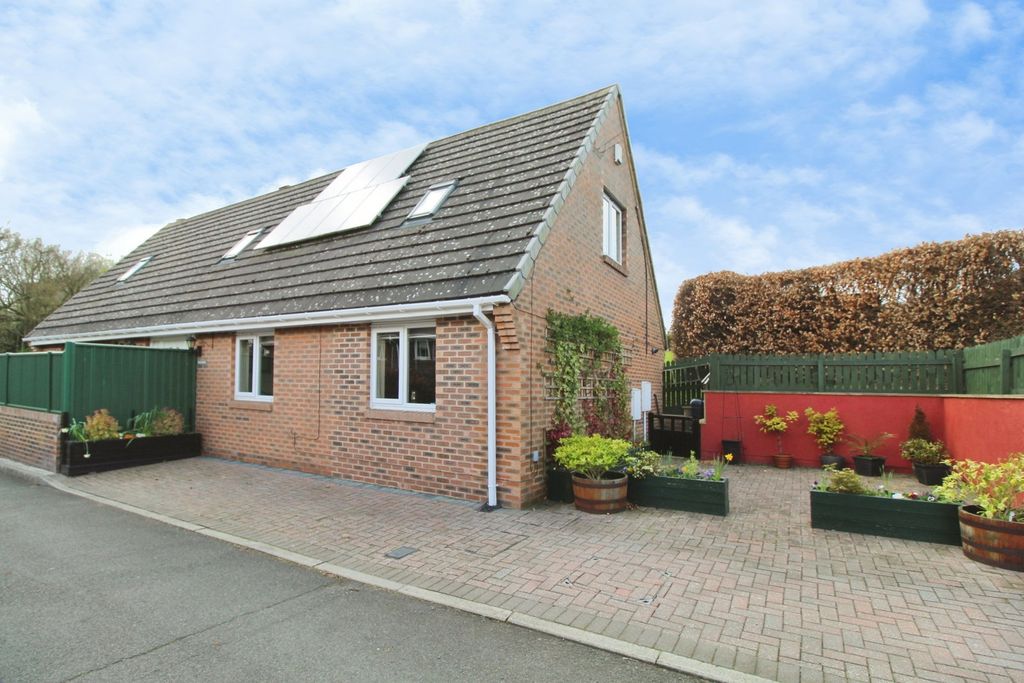 3 bed bungalow for salePark Avenue, Prudhoe NE42