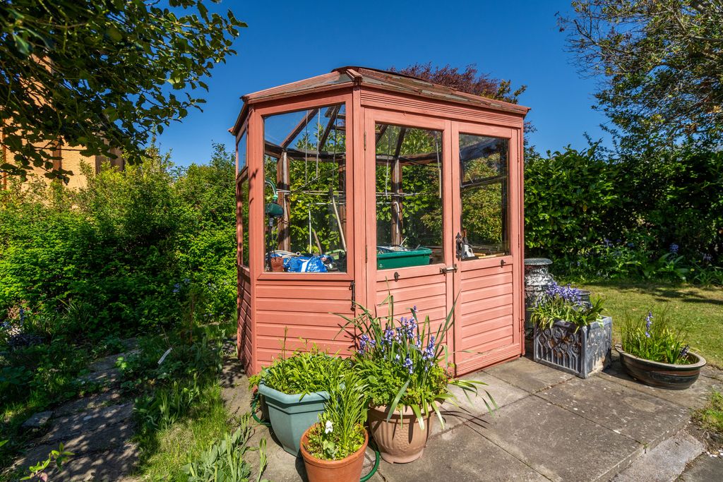 Additional image 31 of 3 bed cottage for sale31 Inveresk Village, Musselburgh EH21