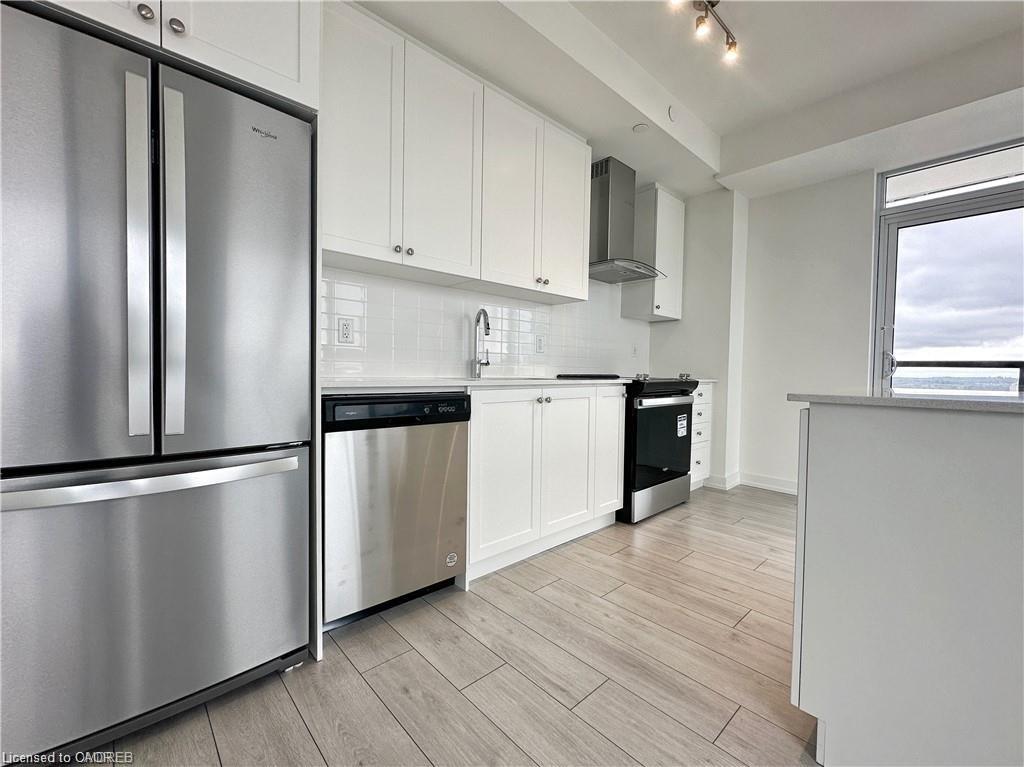 1809-55 Duke Street, Kitchener, ON, N2H 0C9 photo 3