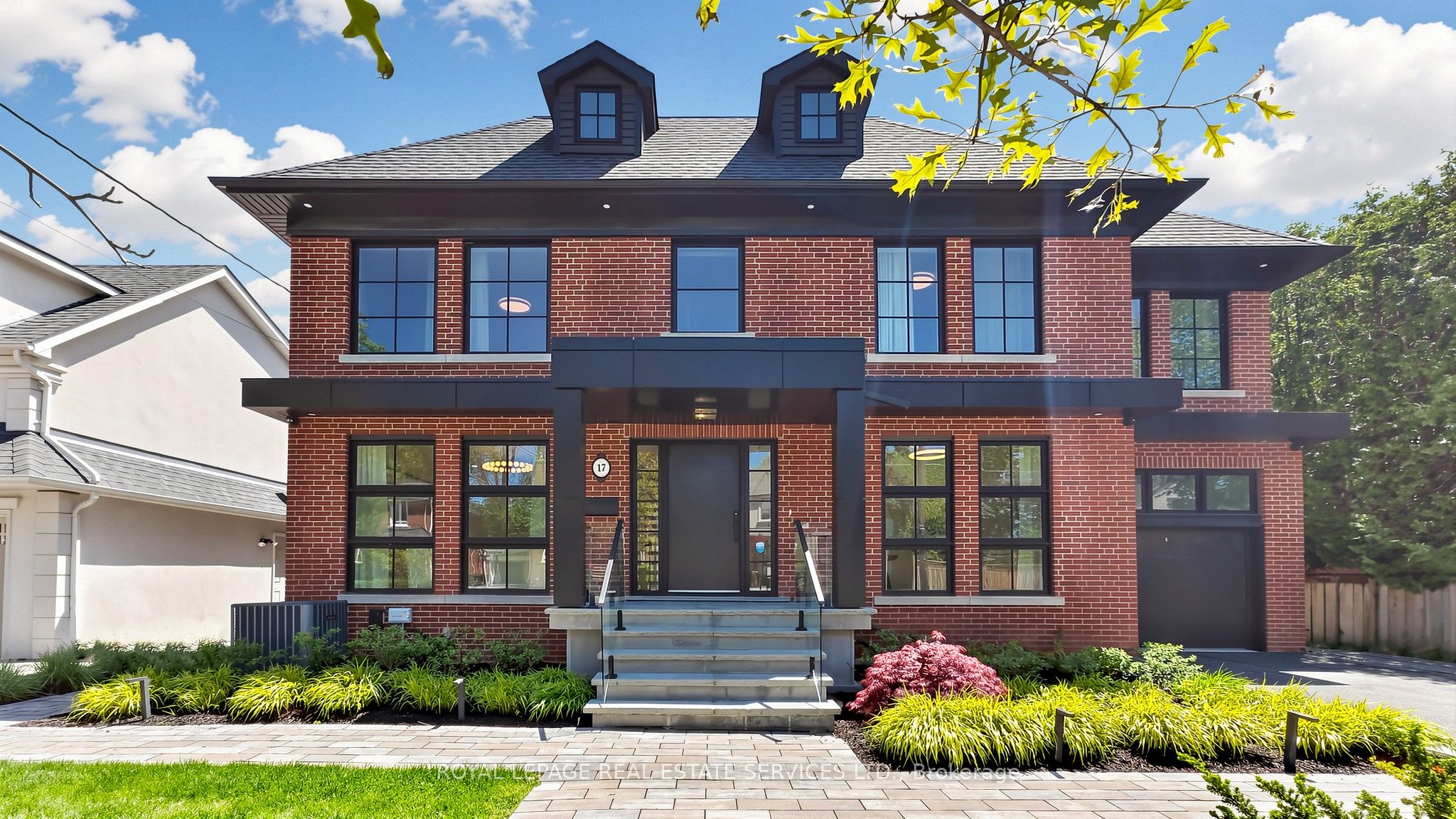 17 Romney Road, Toronto, ON, M3H 1H1