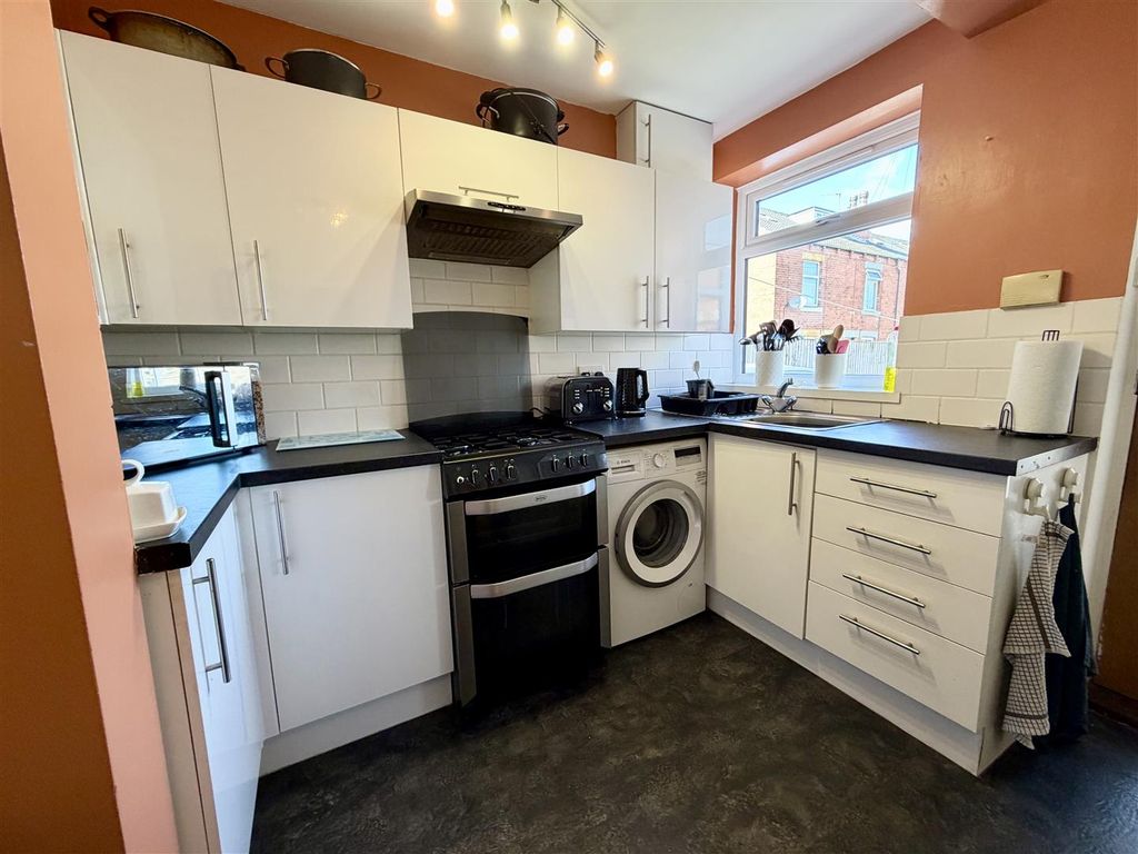 Additional image 6 of 3 bed end terrace house for saleBarleyhill Road, Garforth, Leeds LS25