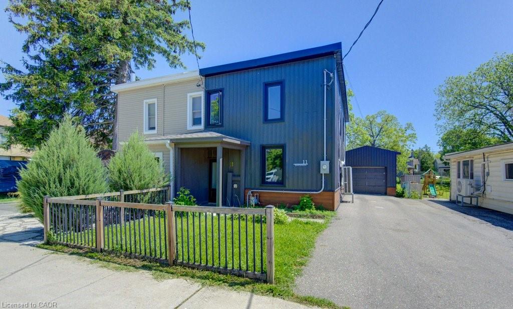 11 Davidson Street, Cambridge, ON, N1S 2T8