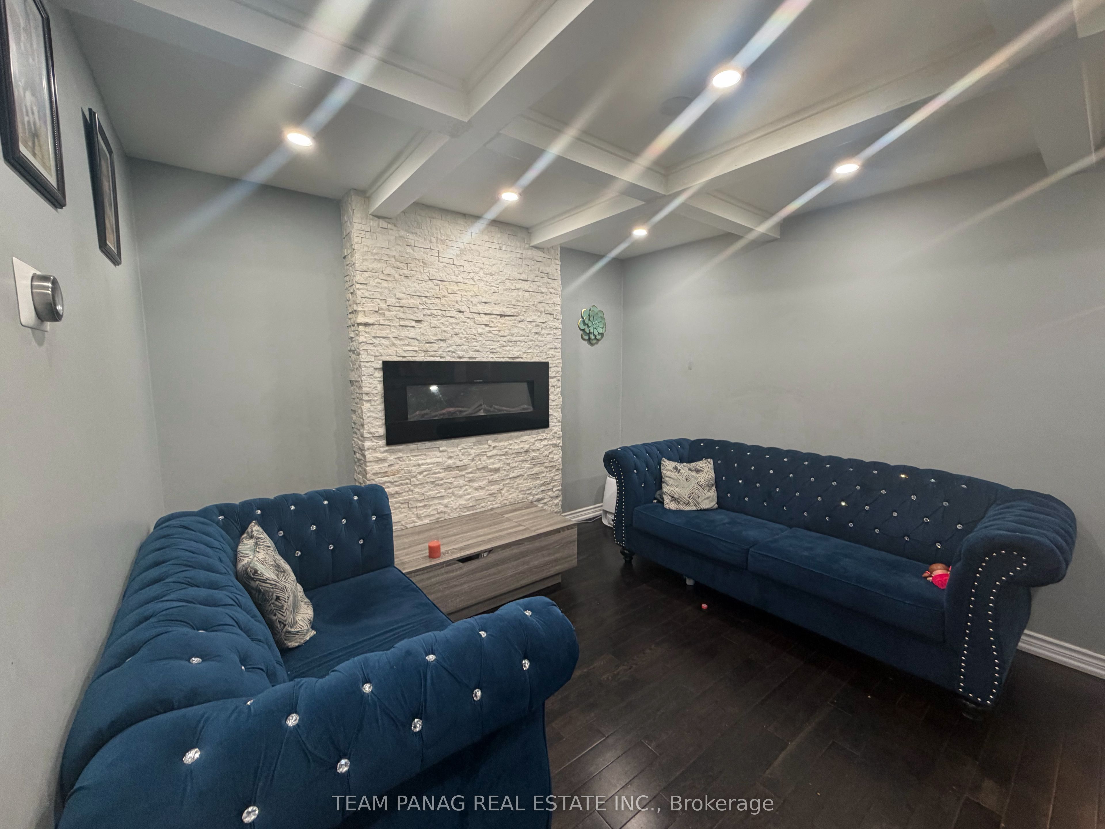 Additional image 3 of 35 Hickorybush Avenue, Brampton, ON, L6R 1C8