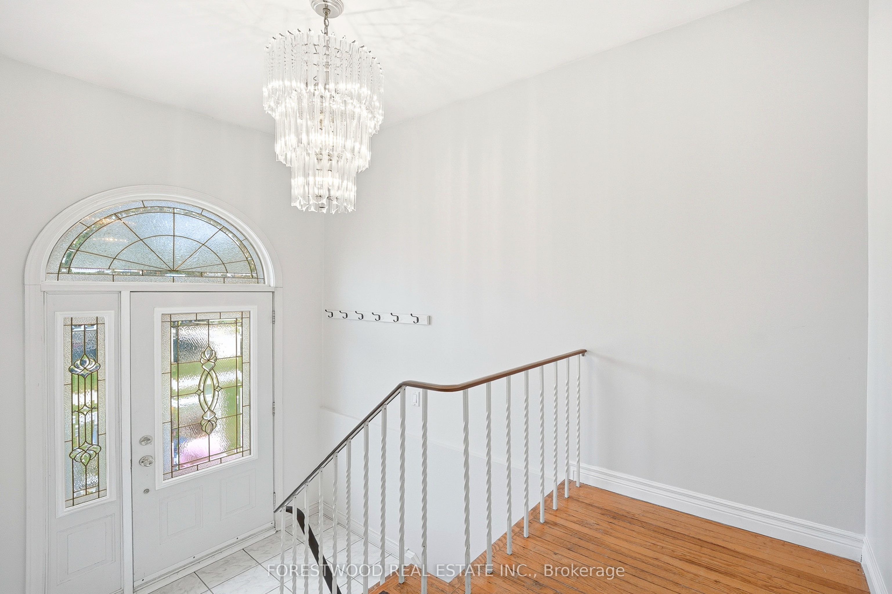 Additional image 6 of 69 Surbray Grove, Mississauga, ON, L5B 2E2