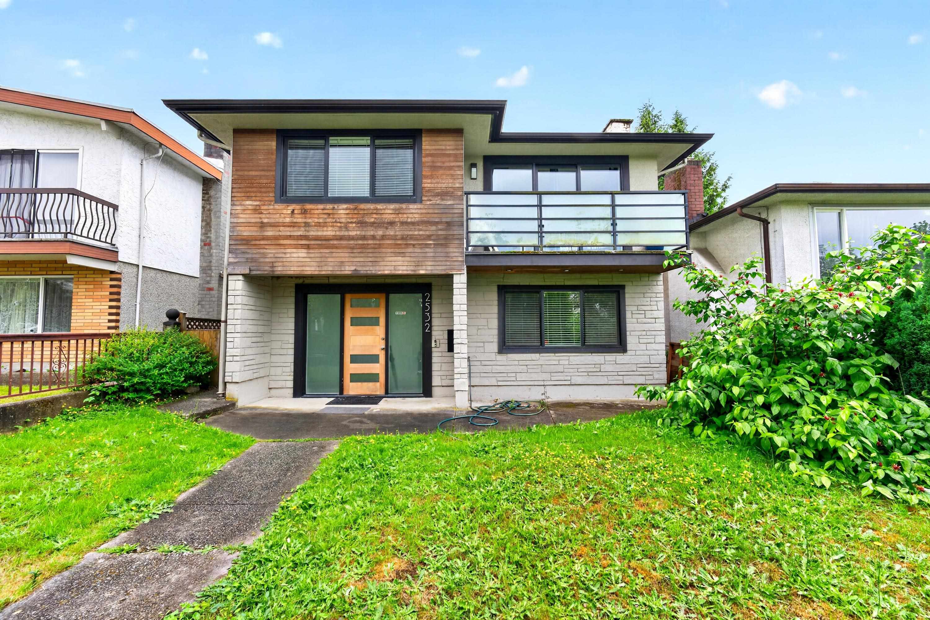 2532 24th Avenue E, Vancouver, BC, V5R 1C9