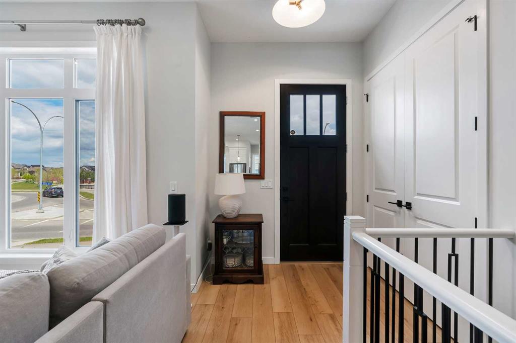 541 Marine Drive SE, Calgary, AB, T3M 2Z6 photo 2
