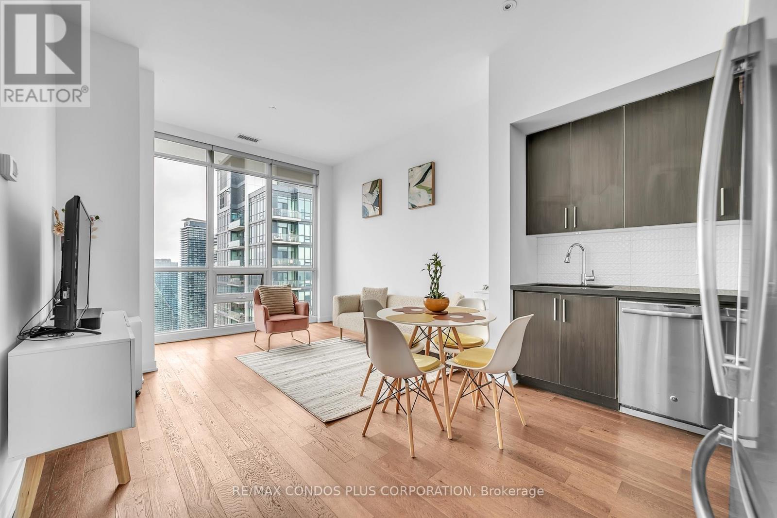 PH08-2212 Lake Shore Boulevard, Toronto, ON, M8V0C2