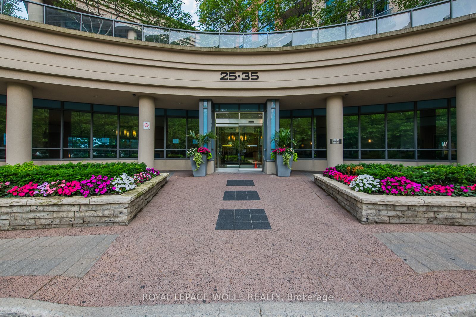 Additional image 2 of 2251-25 Viking Lane, Toronto, ON, M9B 0A1