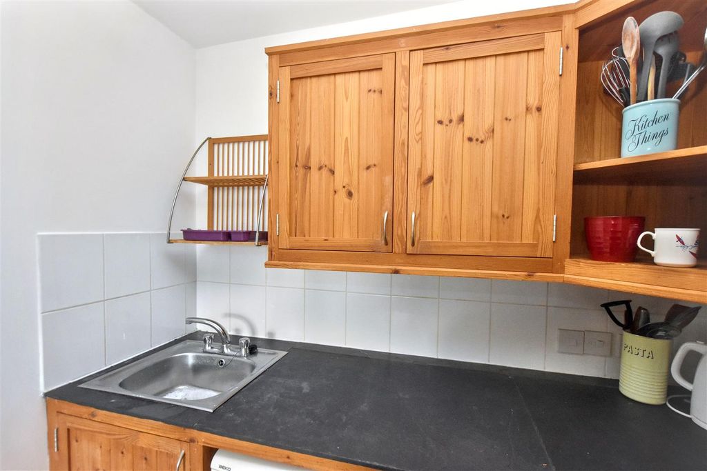 Additional image 5 of 1 bed flat for sale74 Higher Fore Street, Redruth TR15