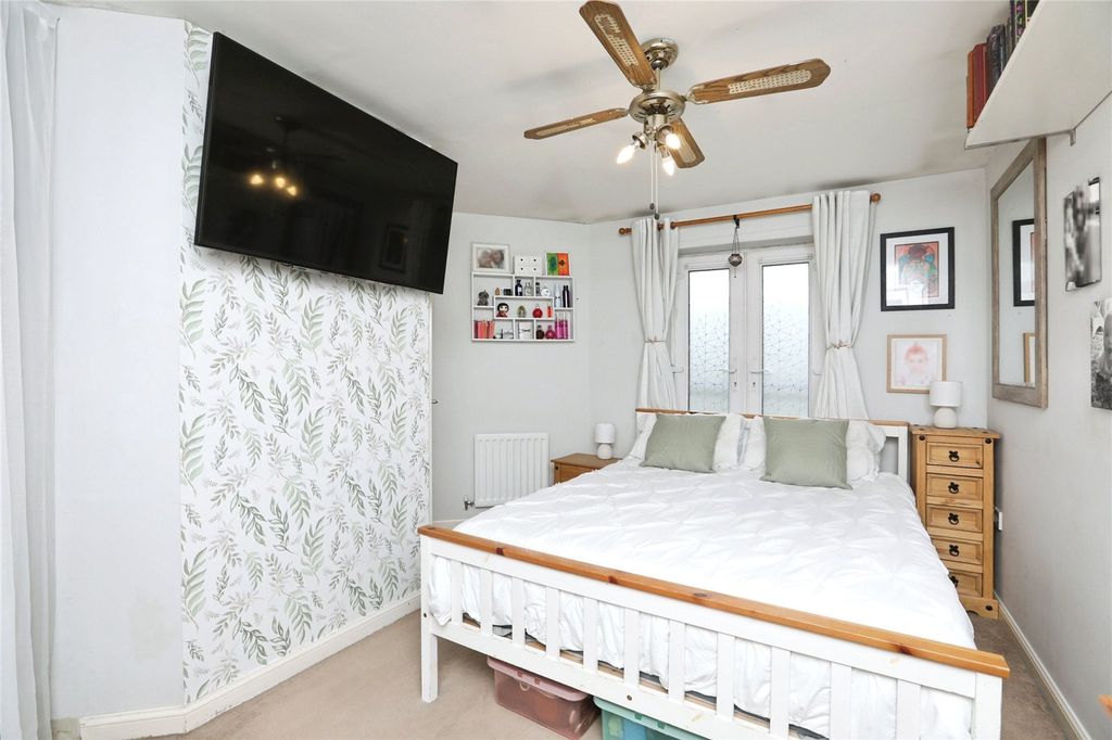 Additional image 3 of 2 bed flat for saleBeech House, Nettle Way, Minster On Sea, Sheerness ME12