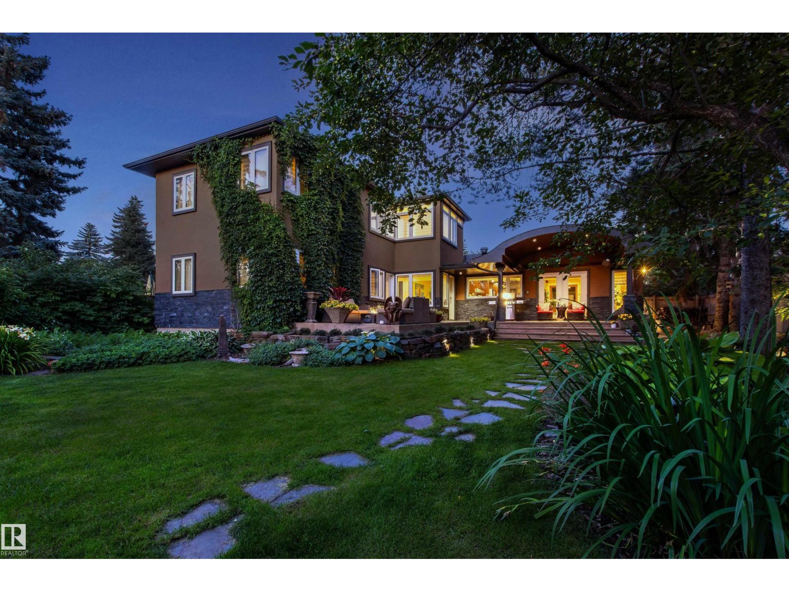 9010 120 Street NW, Edmonton, AB, T6G1X7 photo 3