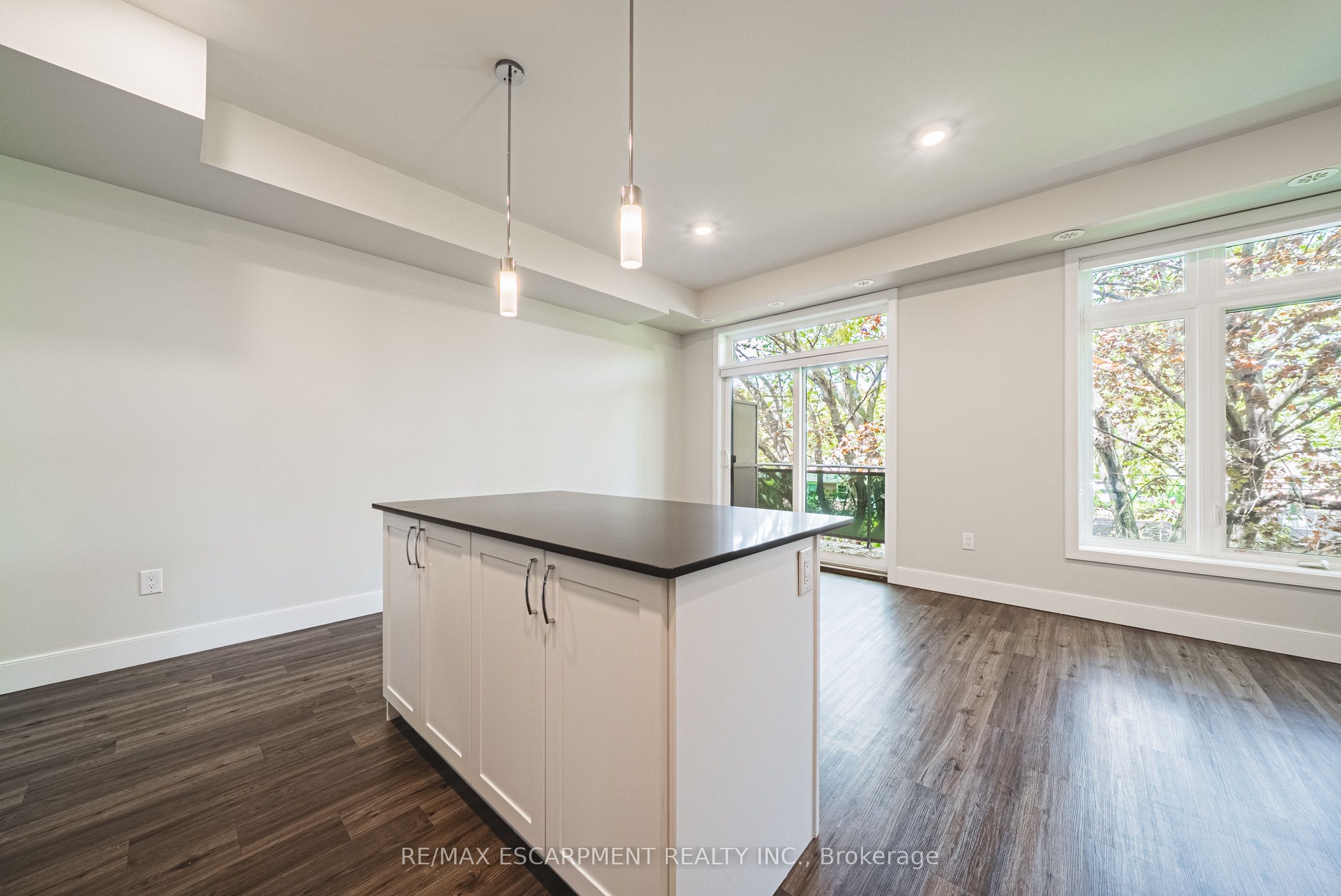 Additional image 6 of 209-2061 Prospect Street, Burlington, ON, L7R 1Z2