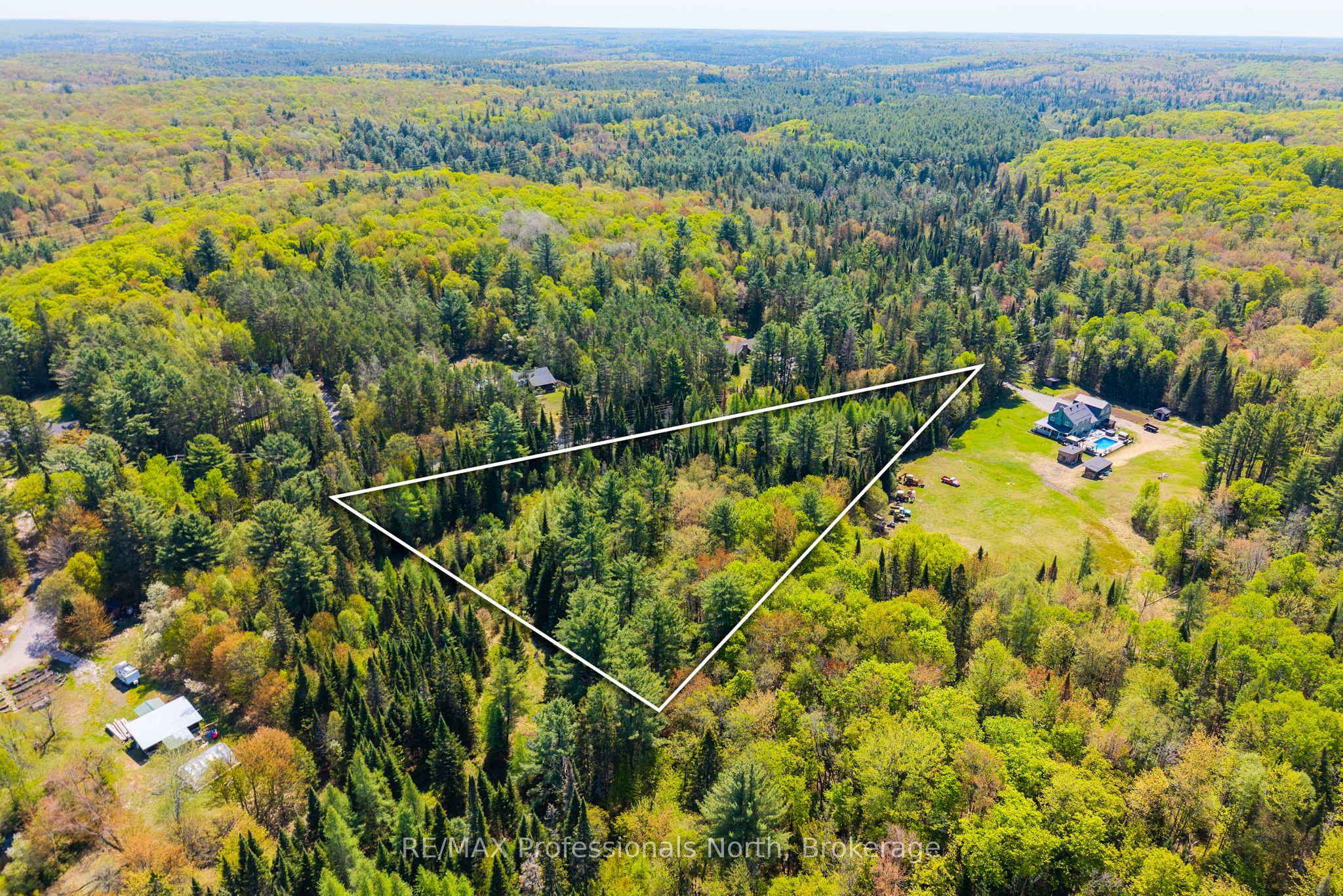 3116 Old Muskoka Road, Huntsville, ON, P0B 1M0