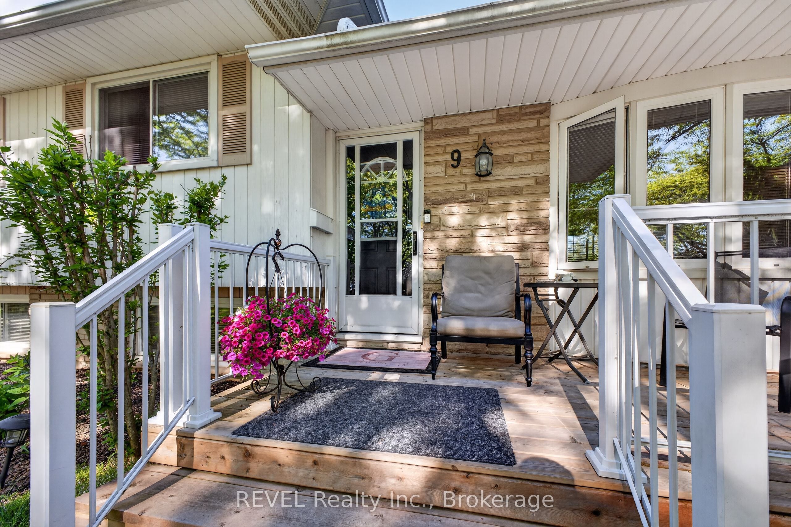 9 Rexleigh Crescent, St. Catharines, ON, L2N 3X7 photo 5