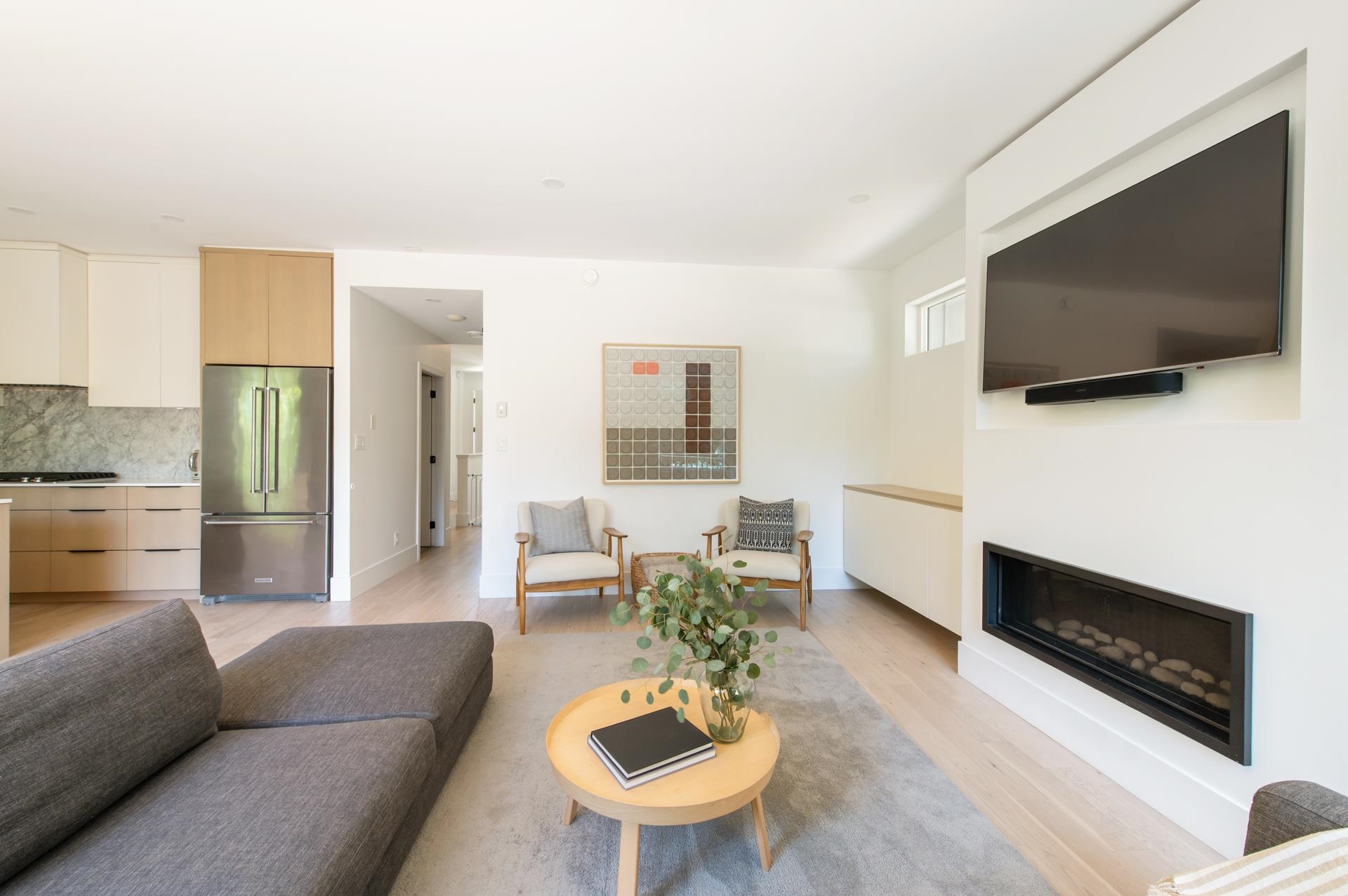 1956 Westview Drive, North Vancouver, BC, V7M 3A9 photo 5