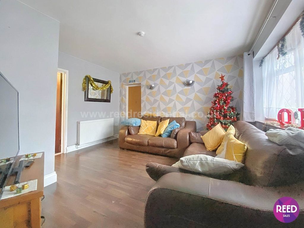 Additional image 13 of 10 bed detached house for saleDorset Gardens, Rochford SS4