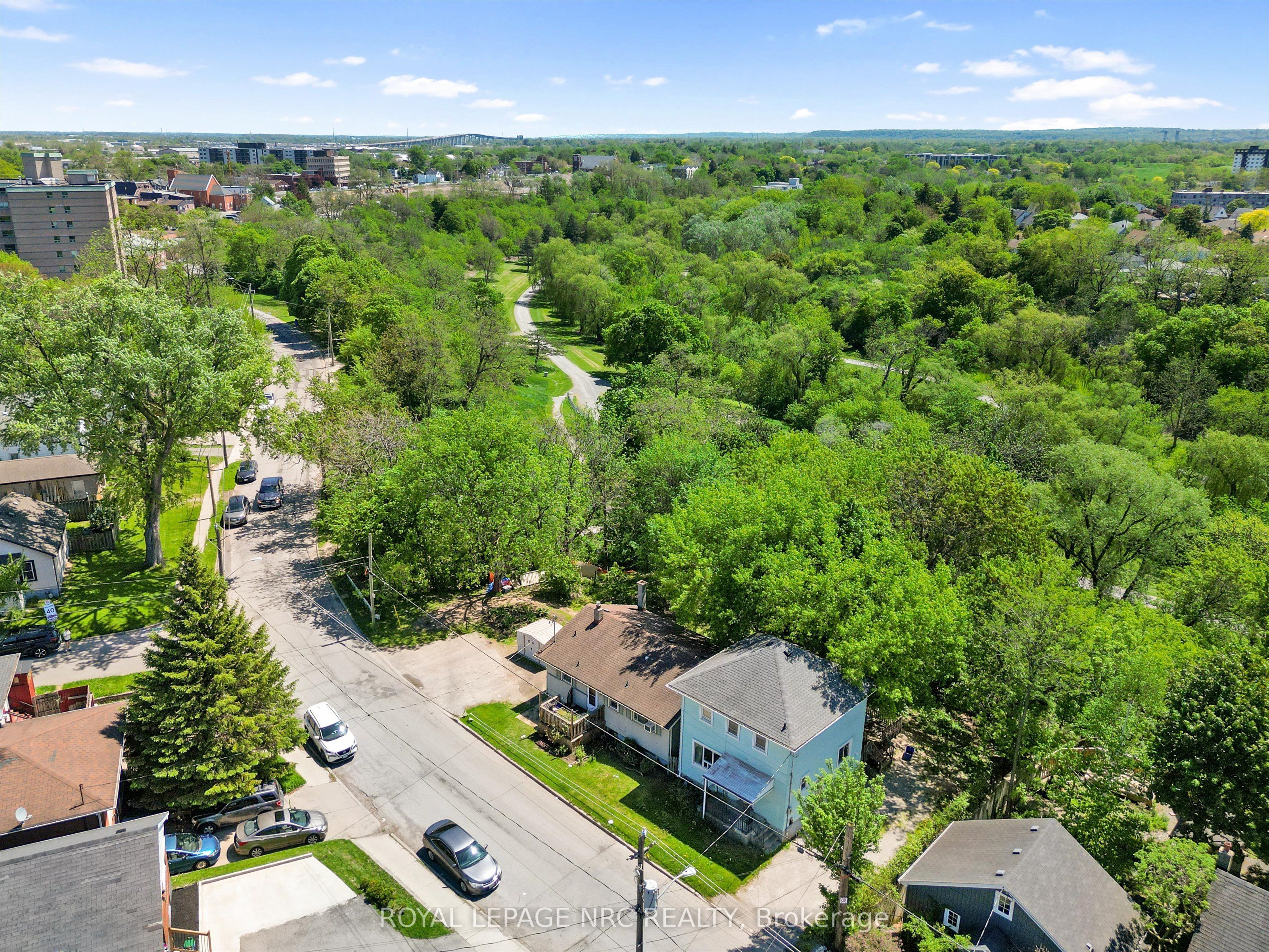 27 Gale Crescent, St. Catharines, ON, L2R 3K8 photo 5