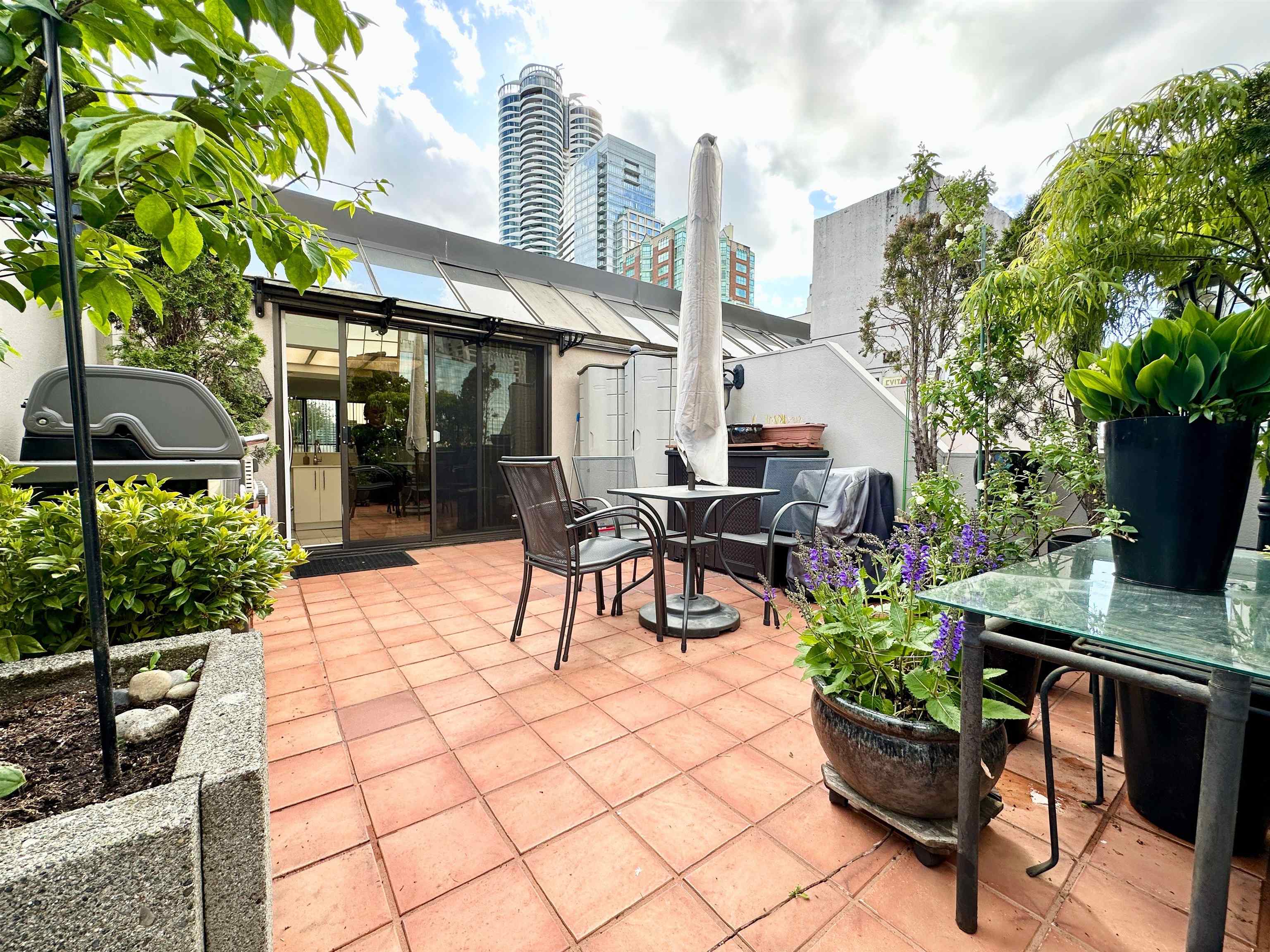 1006-850 Burrard Street, Vancouver, BC, V6Z 2J1