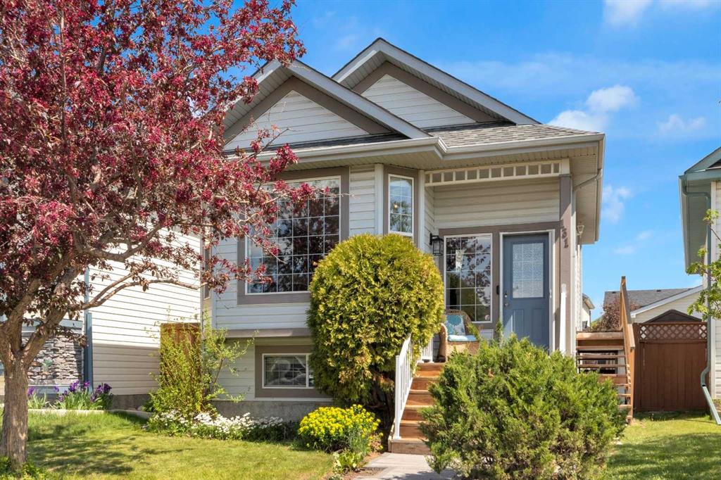 131 Country Hills Way NW, Calgary, AB, T3K 4W3