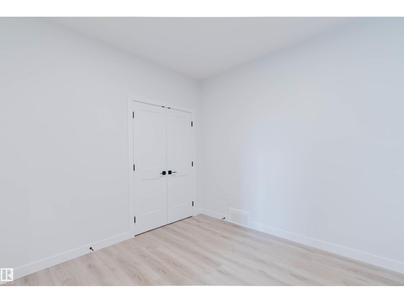 224 Edgemont Grove NW, Edmonton, AB, T6M3J6 photo 4