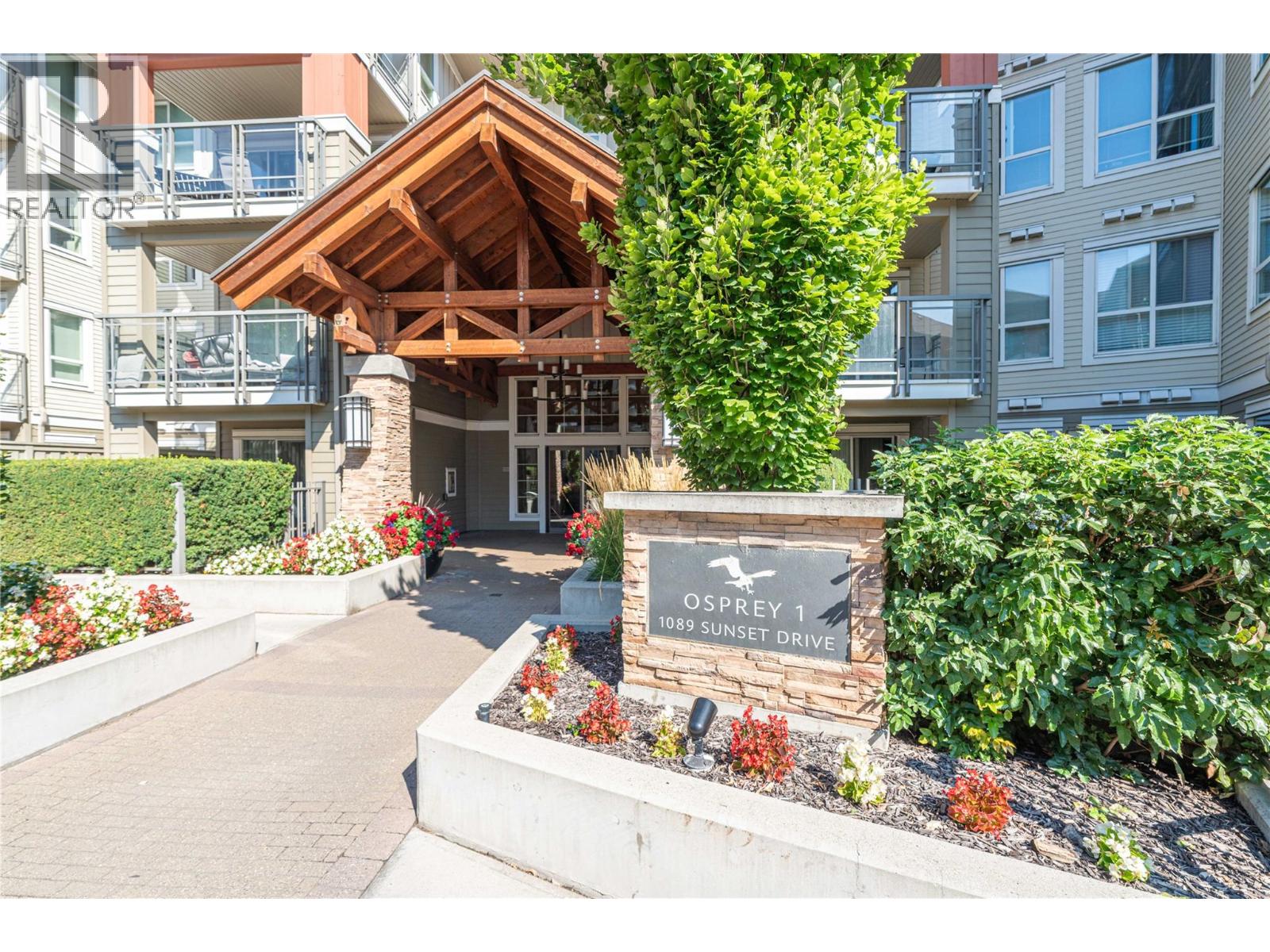 218-1089 Sunset Drive, Kelowna, BC, V1Y9Z3
