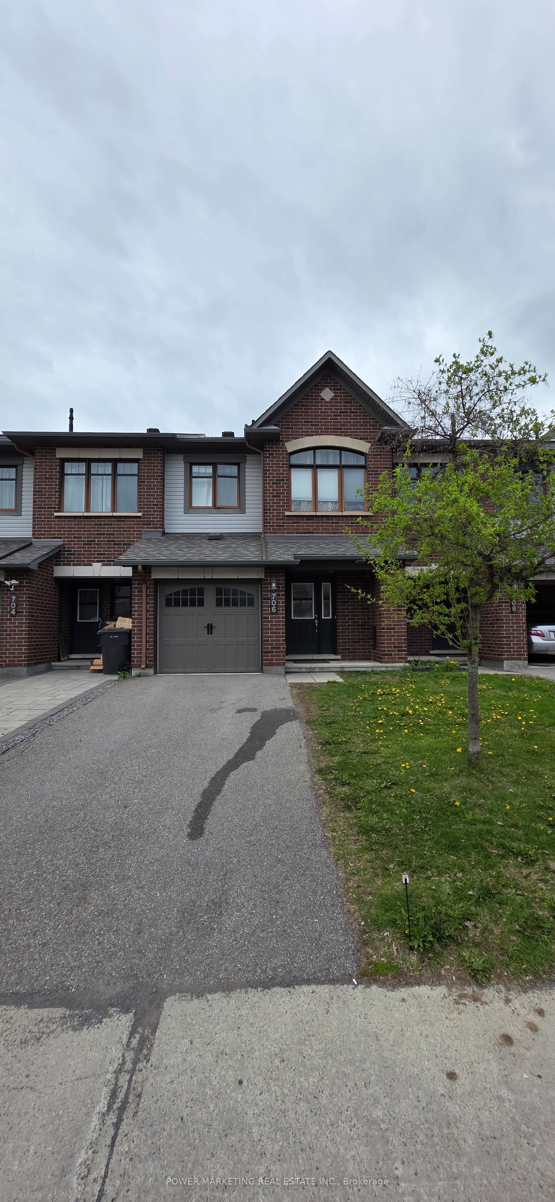 706 Trigoria Crescent, Ottawa, ON, K4A 0T6