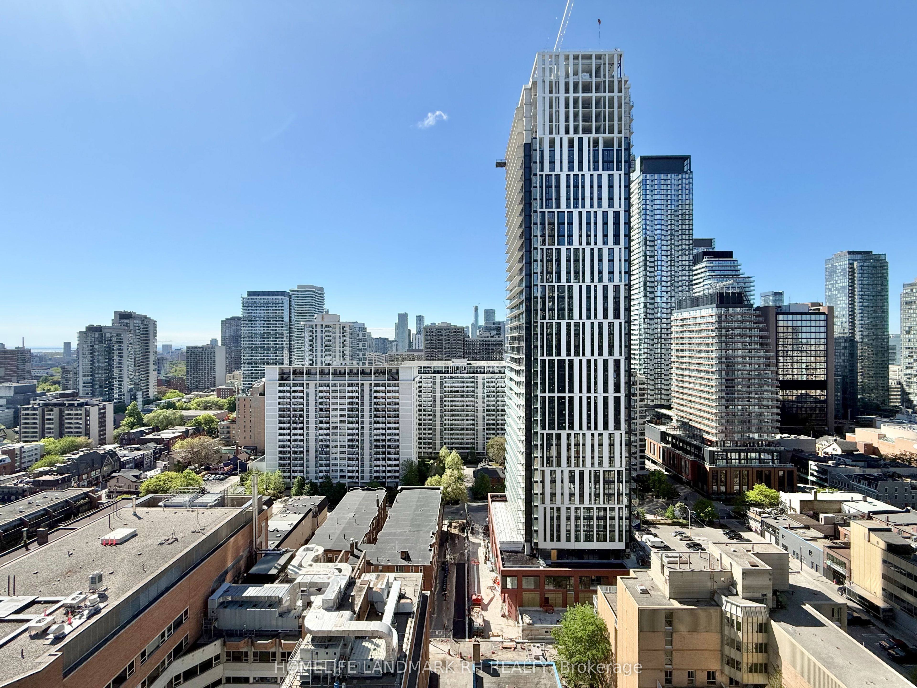 Additional image 3 of 2204-28 Wellesley Street E, Toronto, ON, M4Y 0C4
