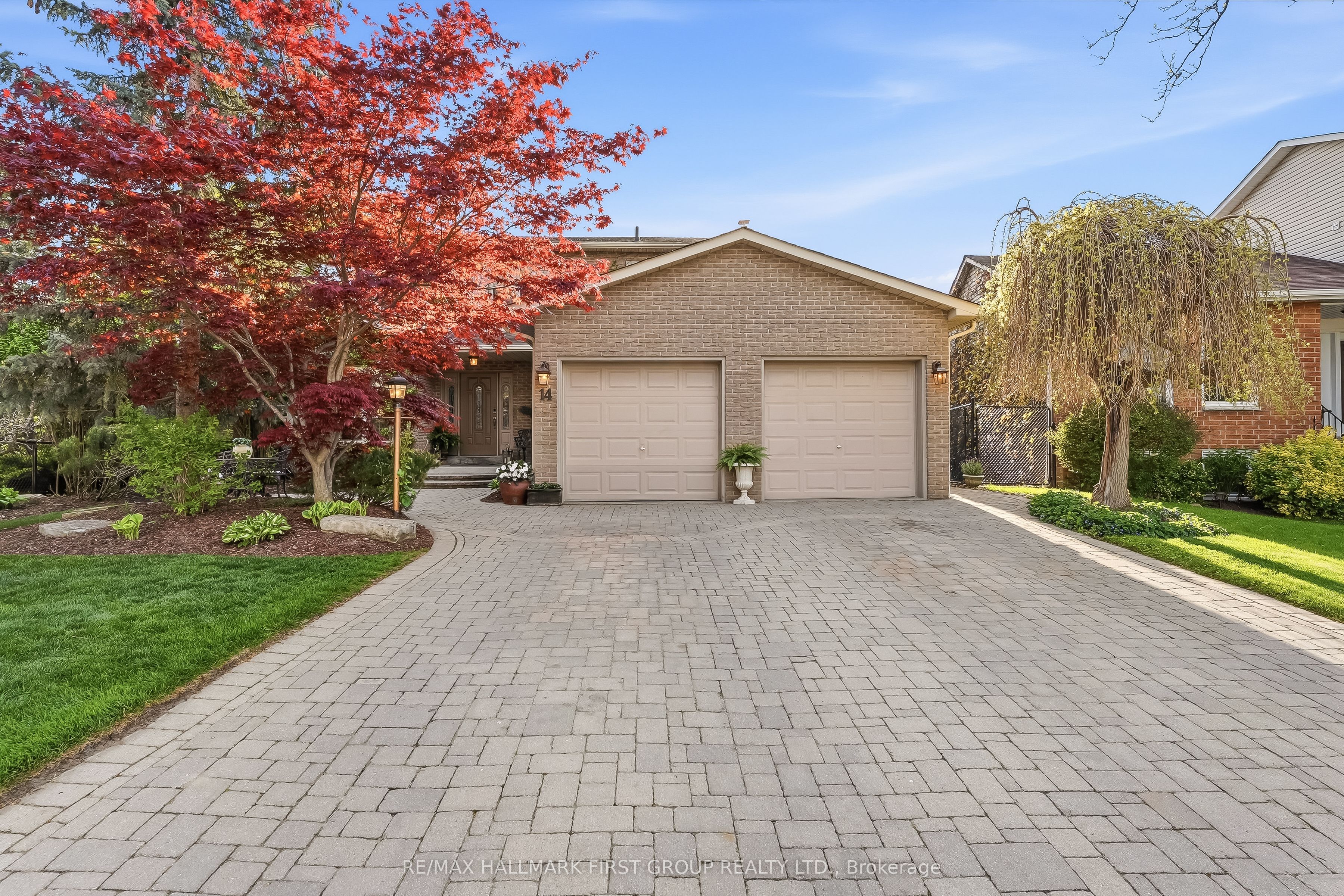 14 Ormandy Court, Whitby, ON, L1P 1E8 photo 3