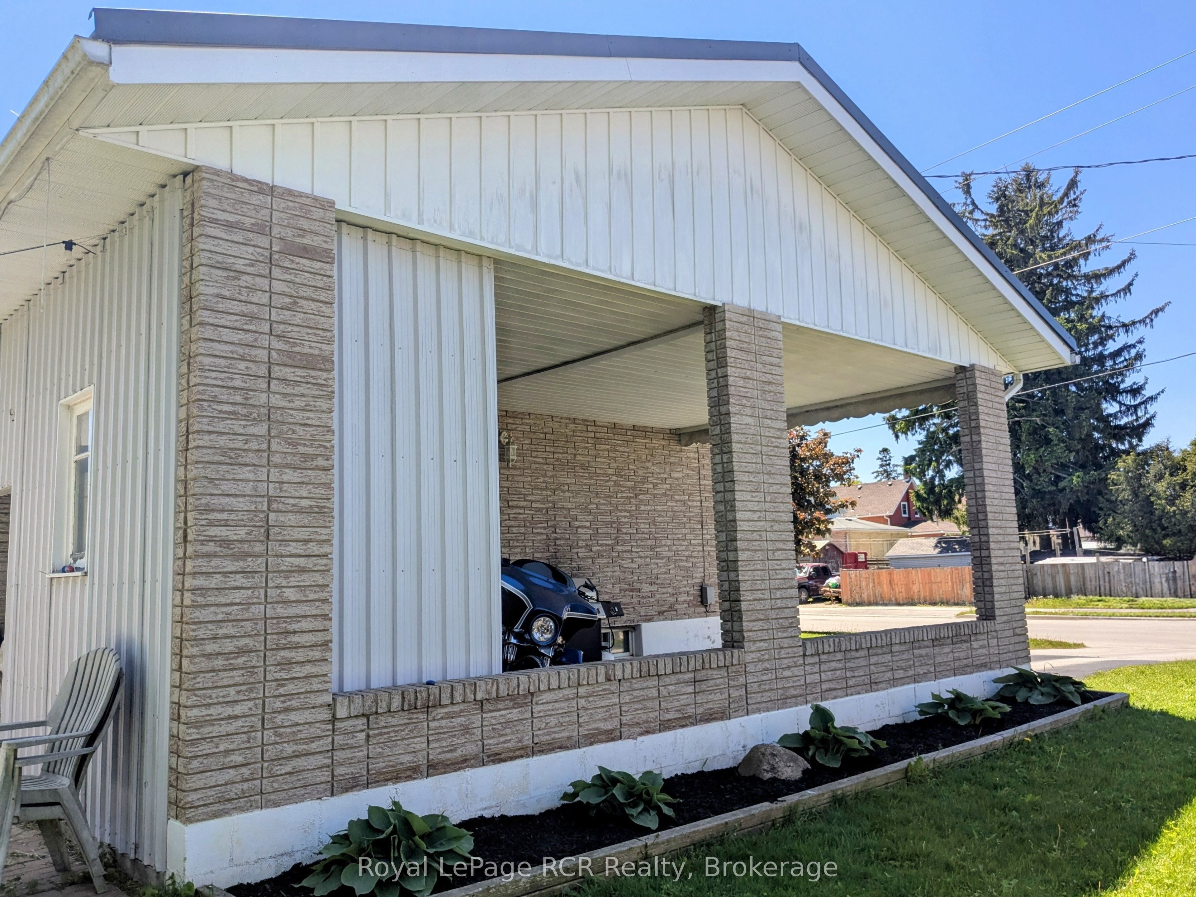 551 15th Avenue, Hanover, ON, N4N 3J2 photo 3