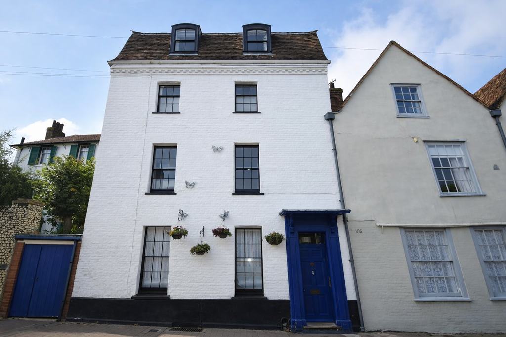 8 bed semi-detached house for saleSt. Margarets Street, Rochester ME1