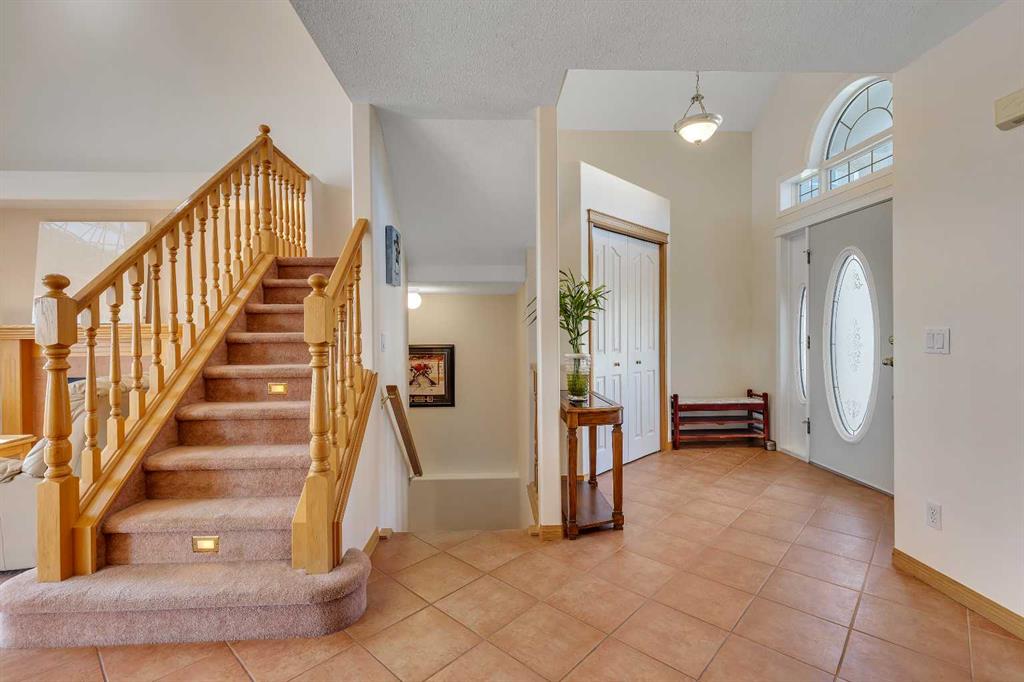 9 Panorama Hills Manor NW, Calgary, AB, T3K 5K6 photo 4