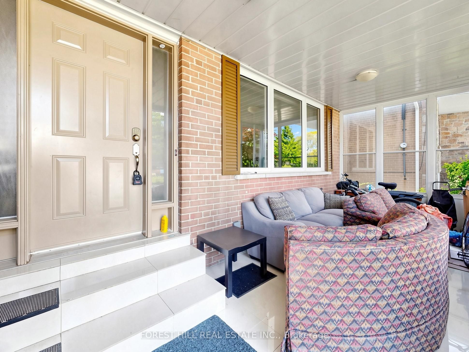 32 Wycliffe Crescent, Toronto, ON, M2K 1V6 photo 4