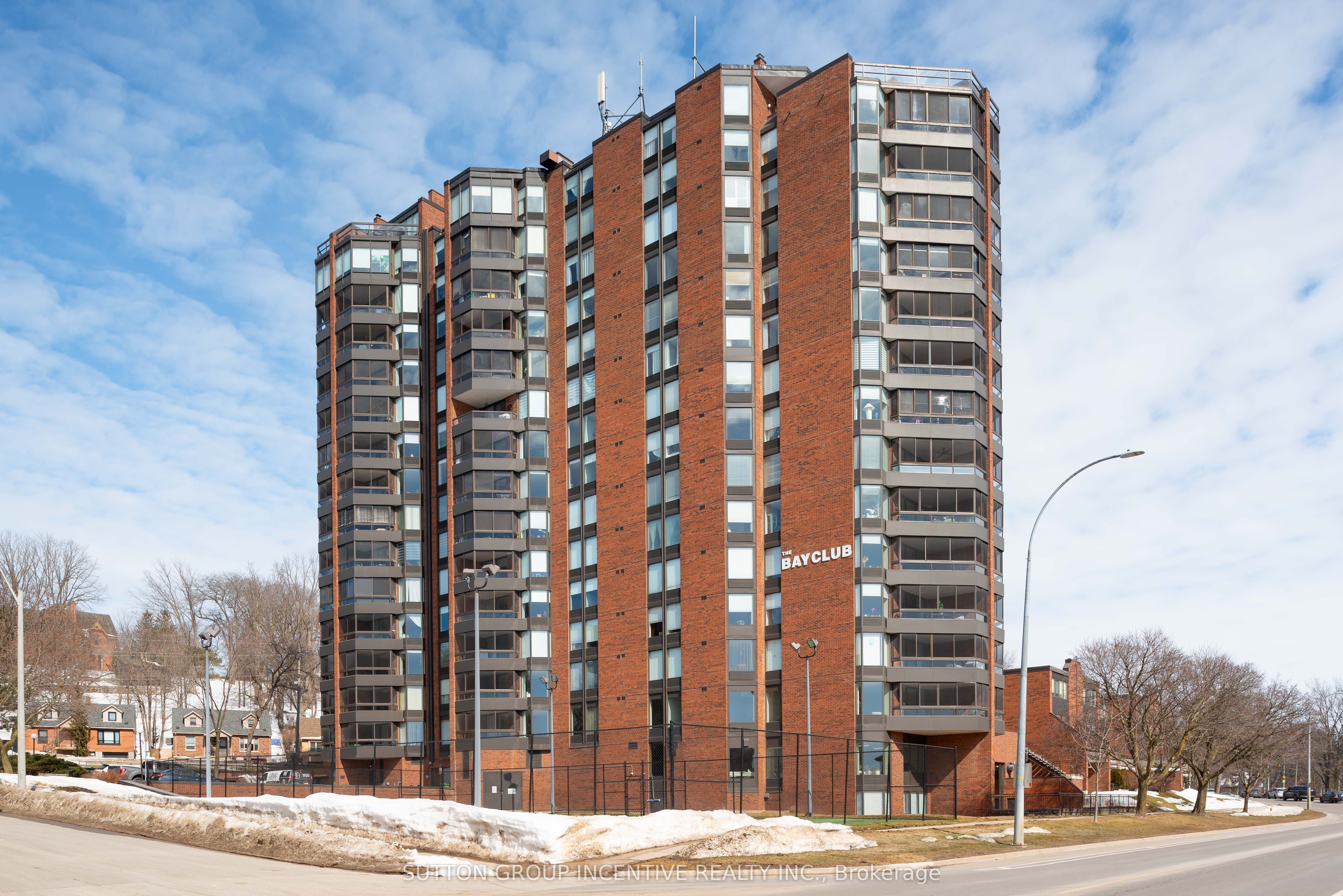 117-181 Collier Street, Barrie, ON, L4M 5L6