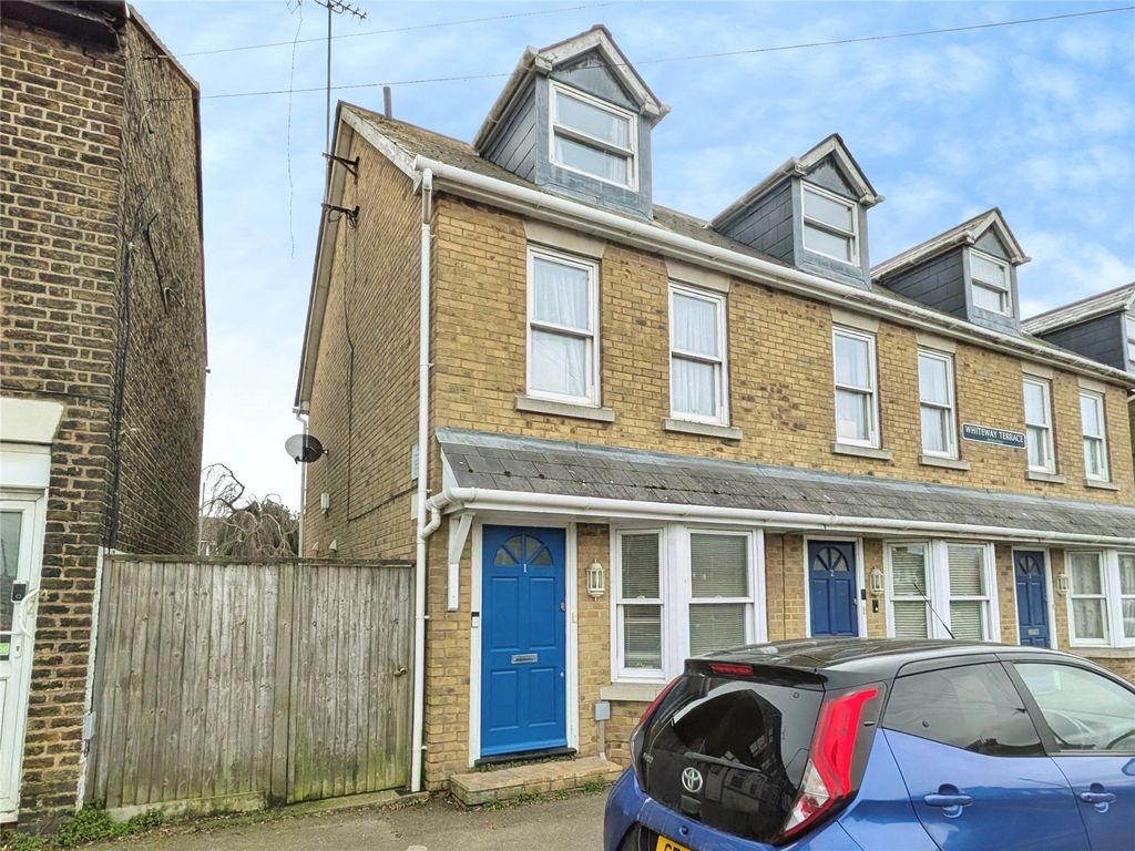 3 bed end terrace house for saleNorth Road, Queenborough, Kent ME11