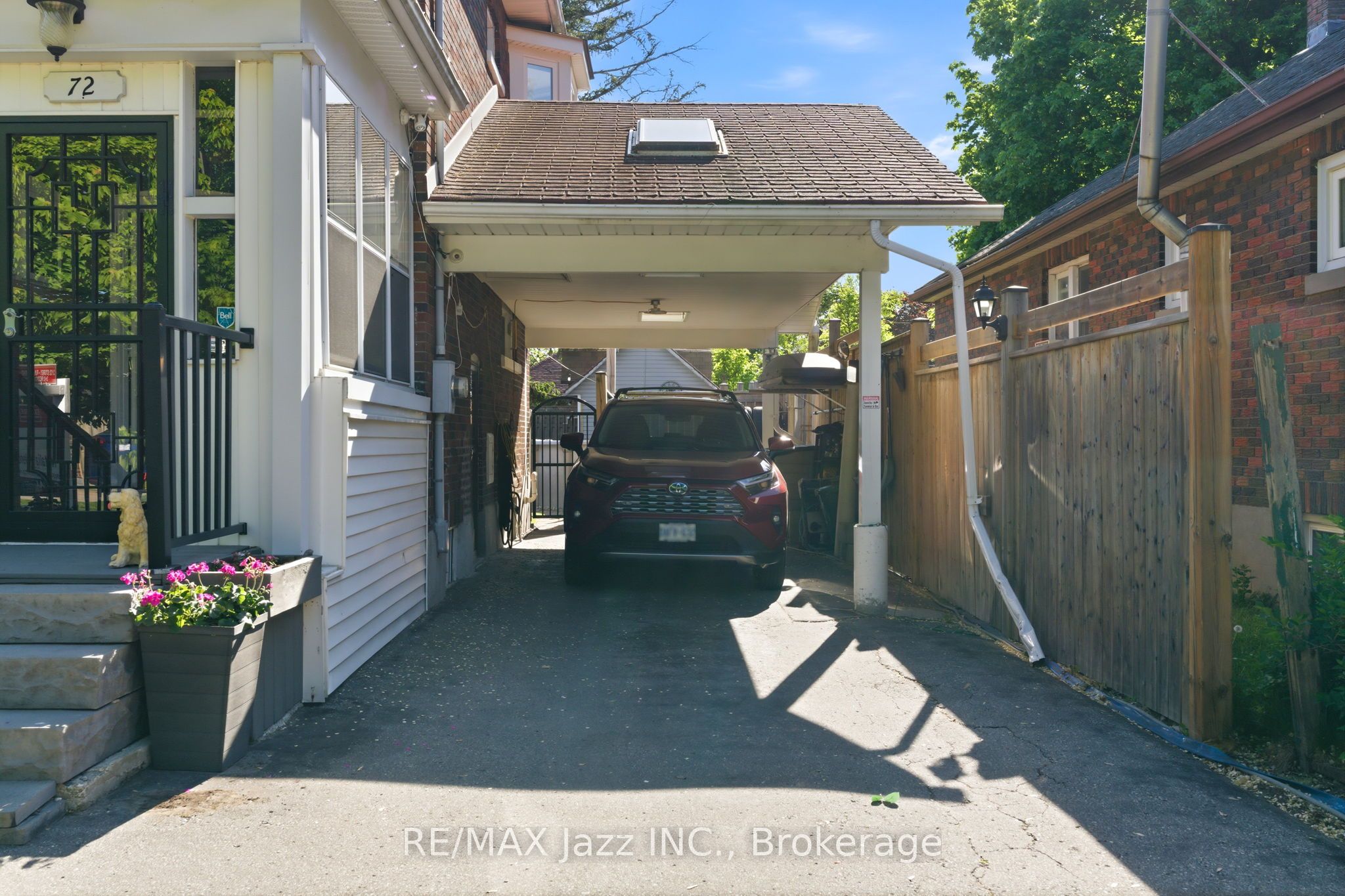 72 Cadillac Avenue S, Oshawa, ON, L1H 5Z2 photo 4