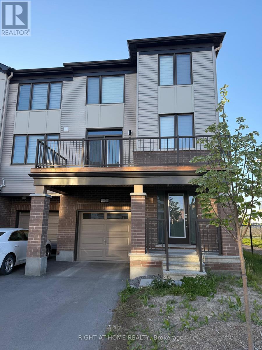 42 Stitch Mews, Ottawa, ON, K0A2Z0