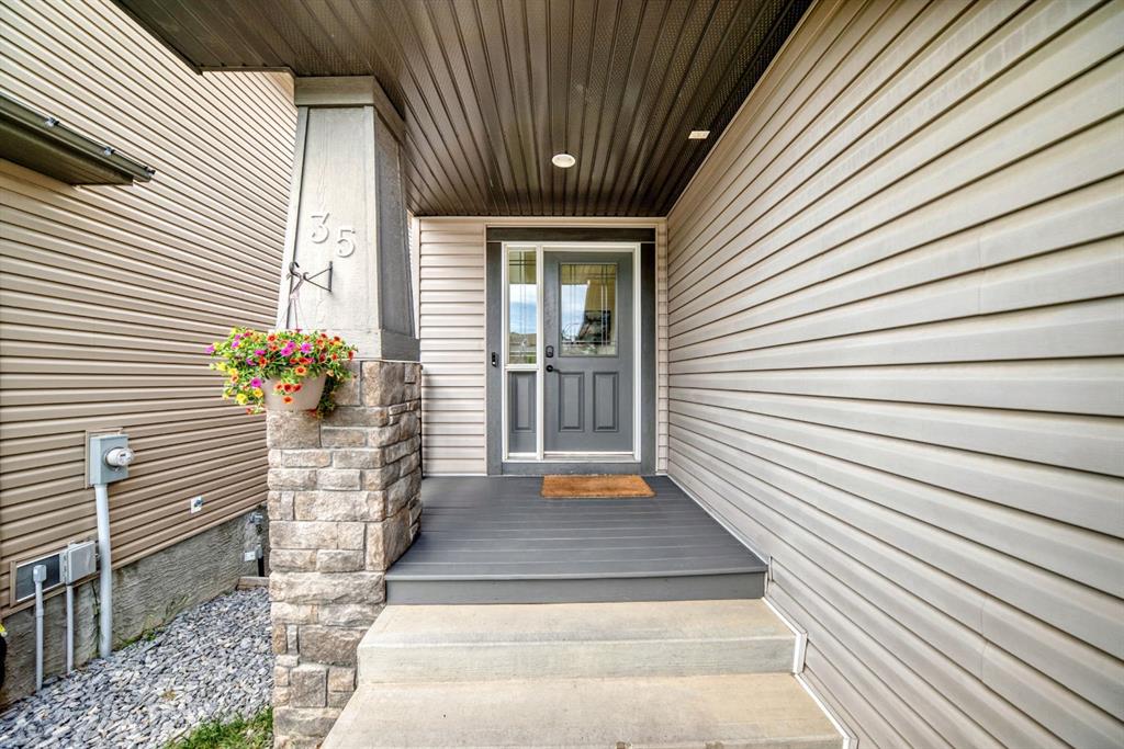 35 Sunset View, Cochrane, AB, T4C0G3 photo 4