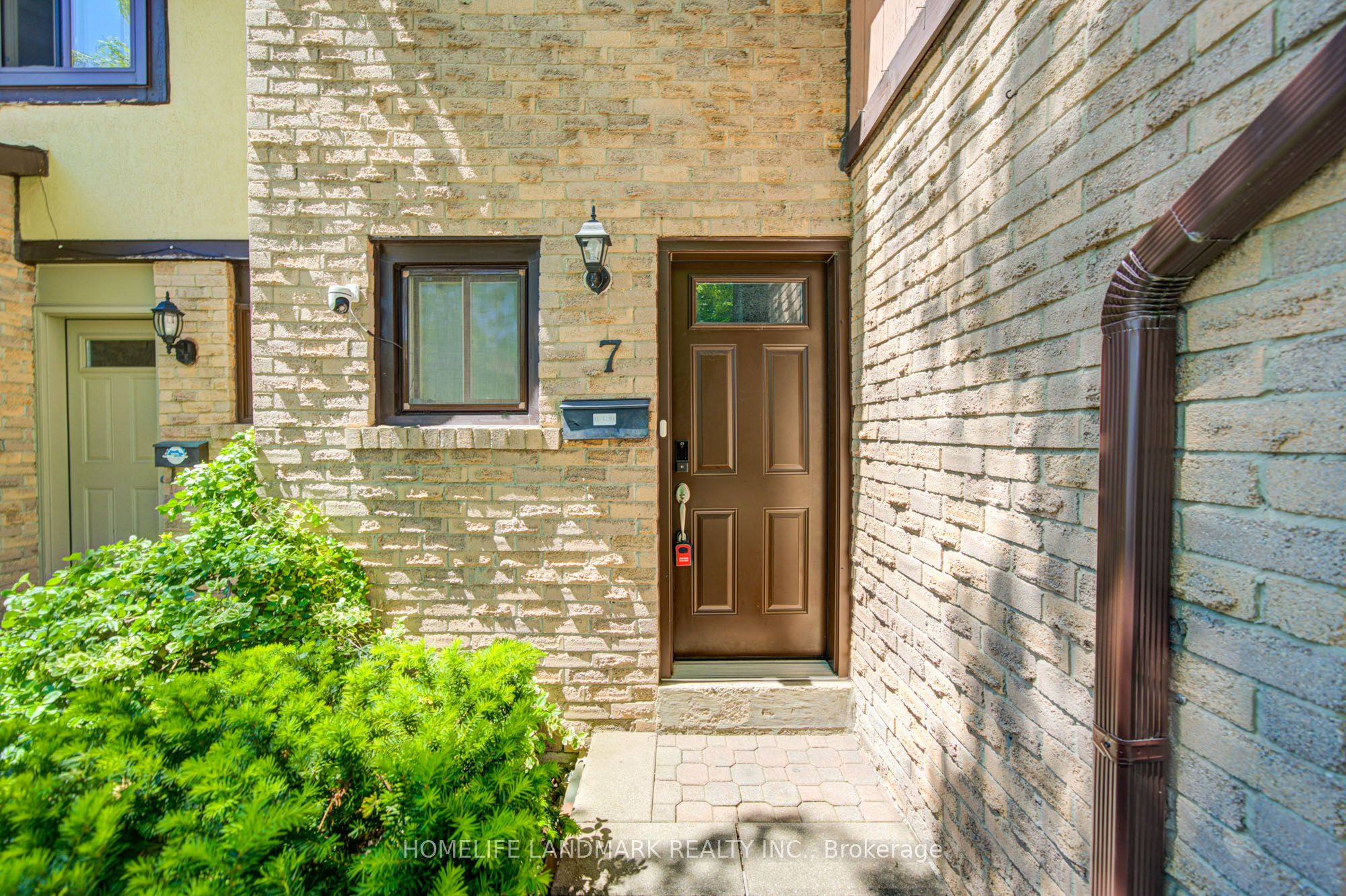 Additional image 3 of 7-3345 Silverado Drive, Mississauga, ON, L5A 3Y8