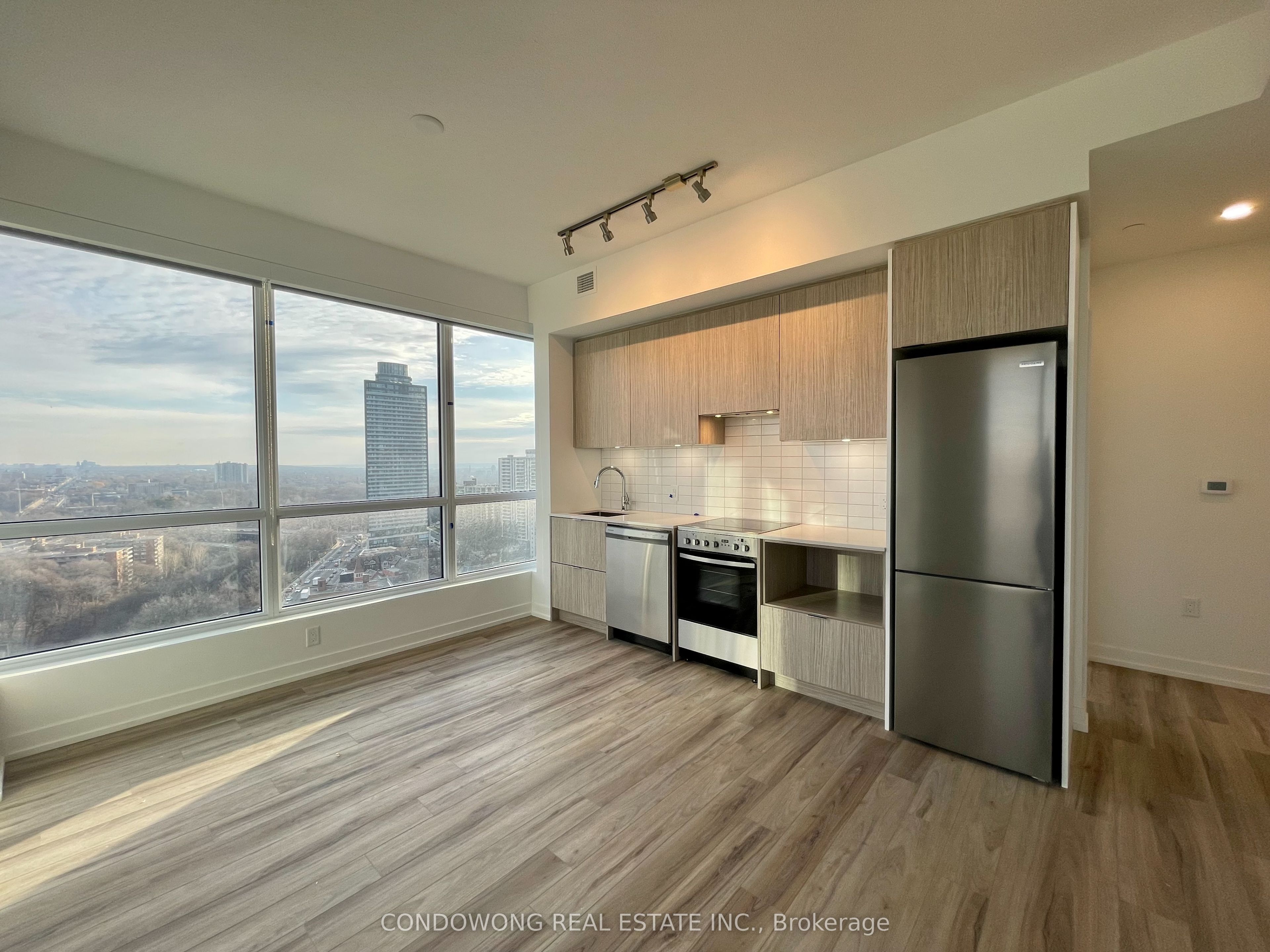1908-395 Bloor Street E, Toronto, ON, M4W 0B4 photo 2