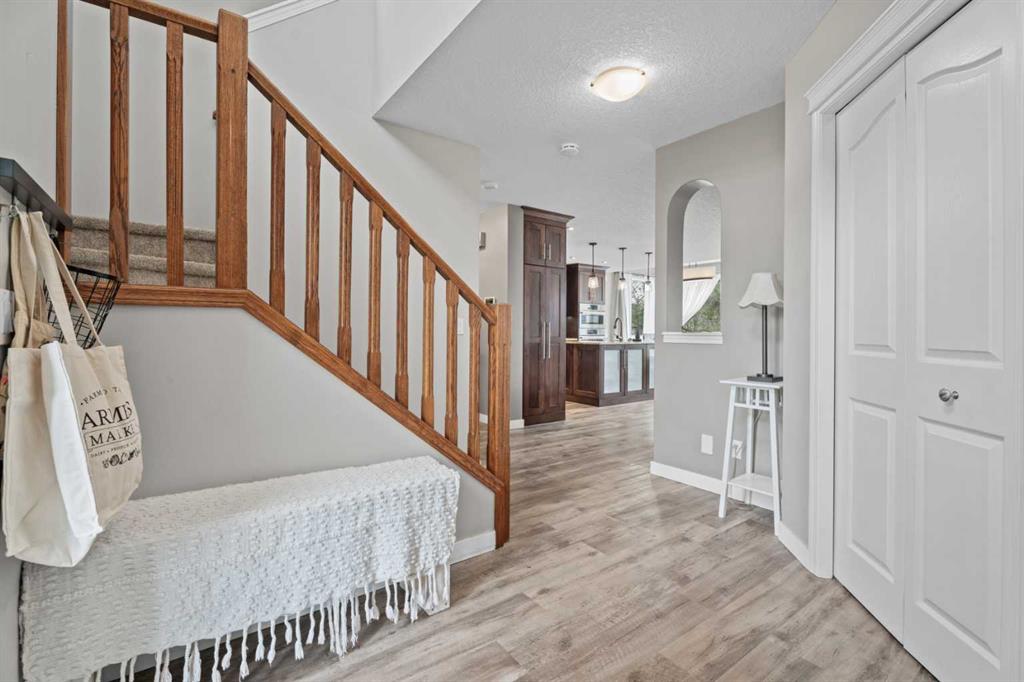 31 Brightondale Close SE, Calgary, AB, T2Z 4M6 photo 3