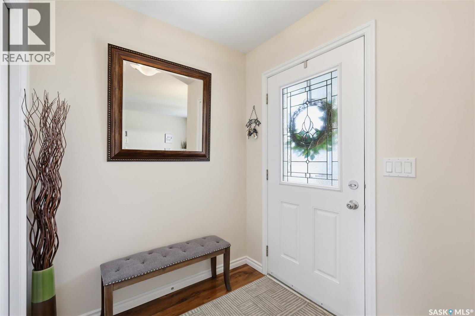 646 Hampton Circle, Saskatoon, SK, S7R0J5 photo 2