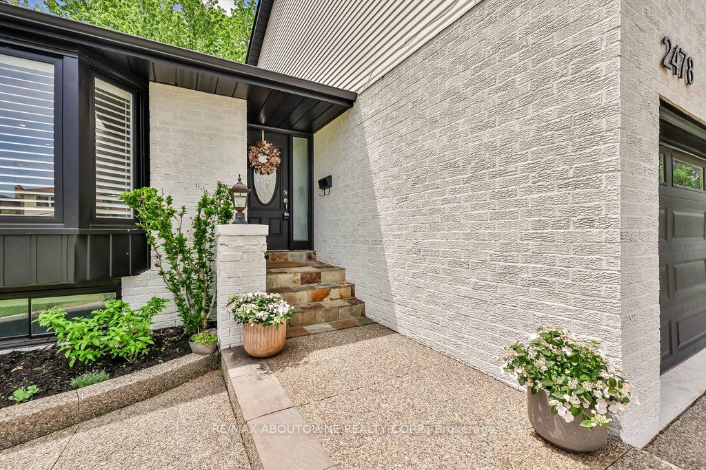 2478 Cavendish Drive, Burlington, ON, L7P 3T9 photo 4