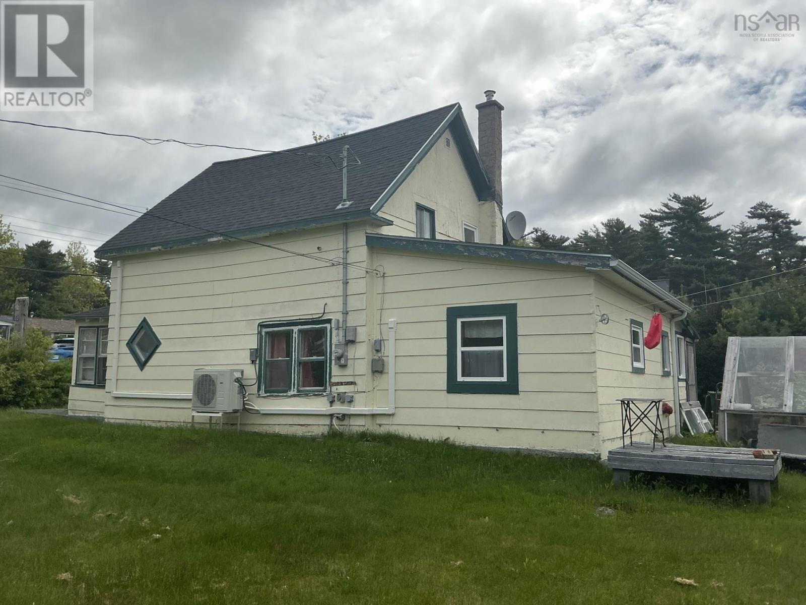 102 Highway 8 , Milton, NS, B0J1H0 photo 2