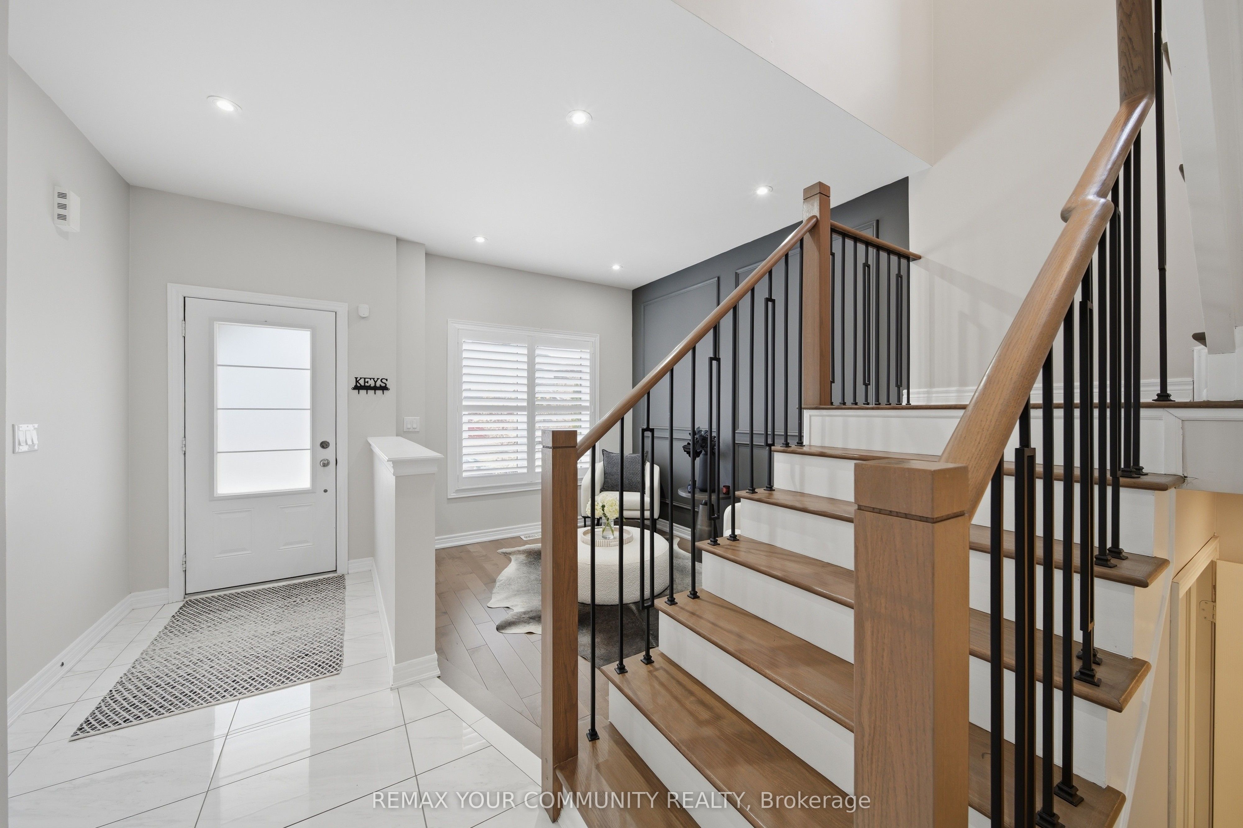 Additional image 2 of 275 Sharon Creek Drive, East Gwillimbury, ON, L9N 0P4