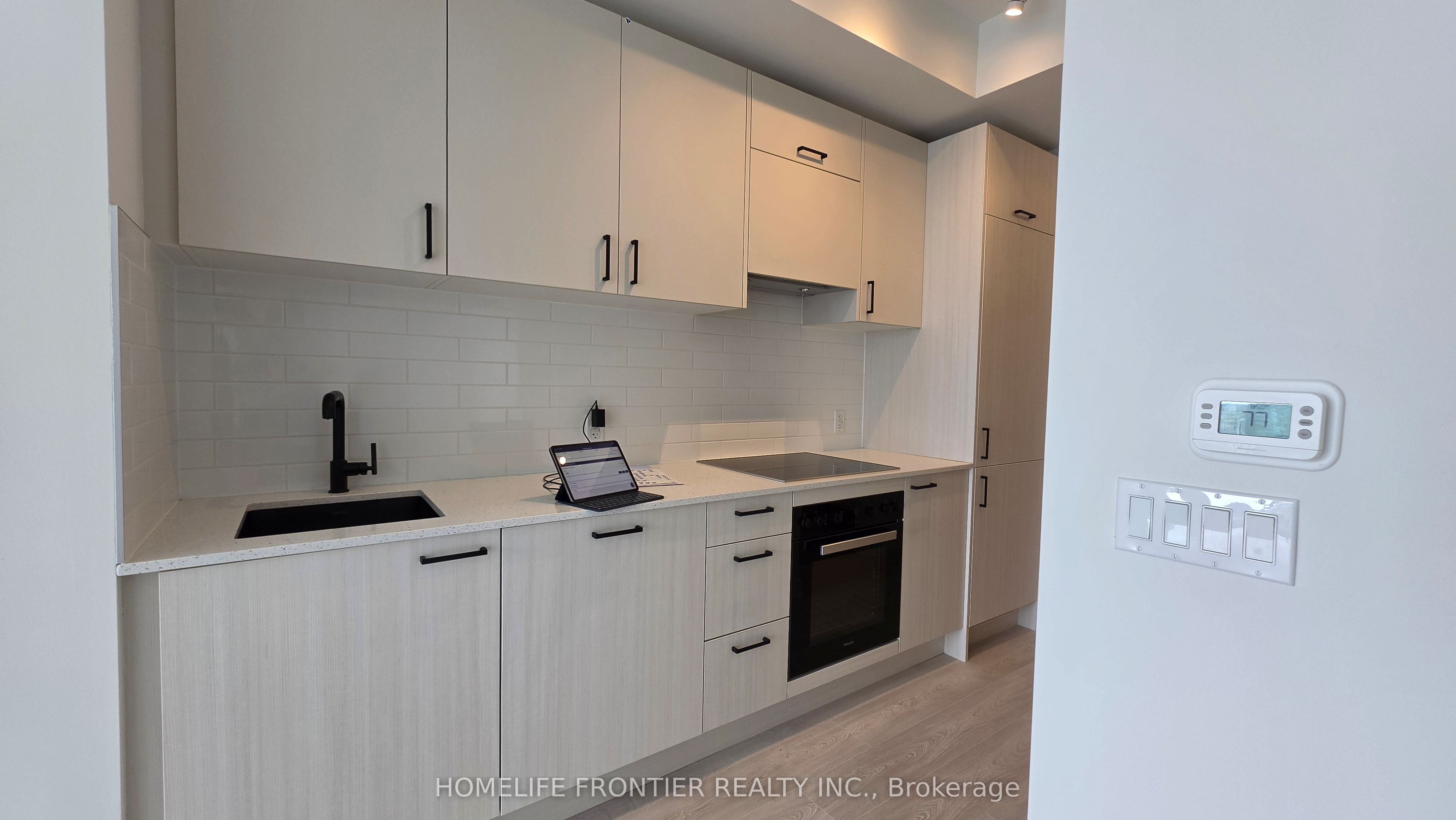 Additional image 2 of 3108-5 Quarrington Lane, Toronto, ON, M3C 0S5