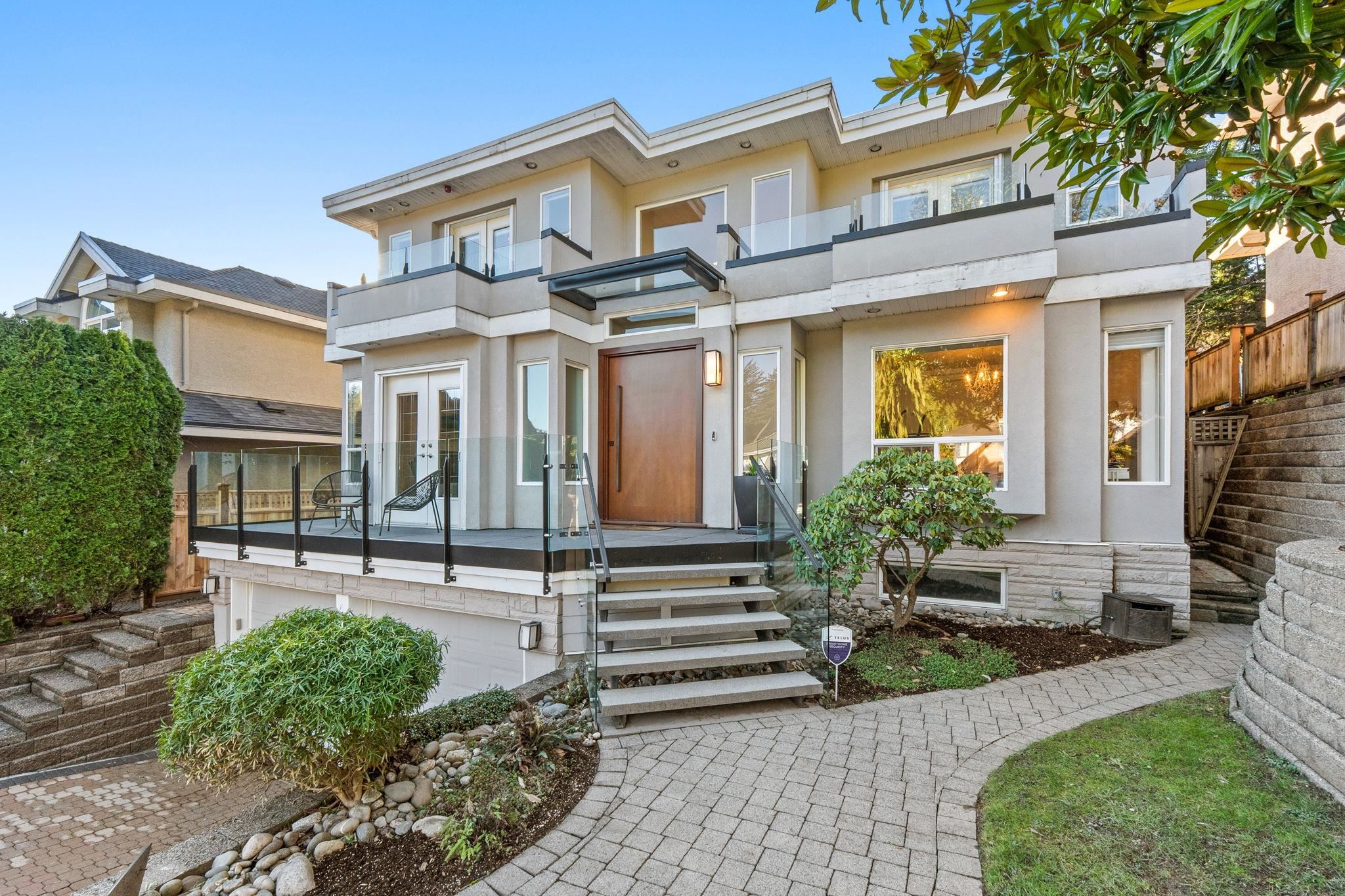 1725 Orkney Place, North Vancouver, BC, V7H 2Z1