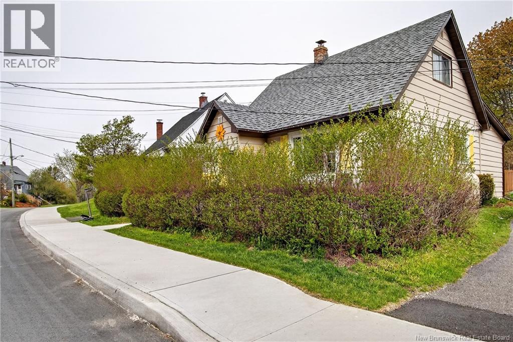 32 Montgomery Crescent, Saint John, NB, E2K2S9 photo 3