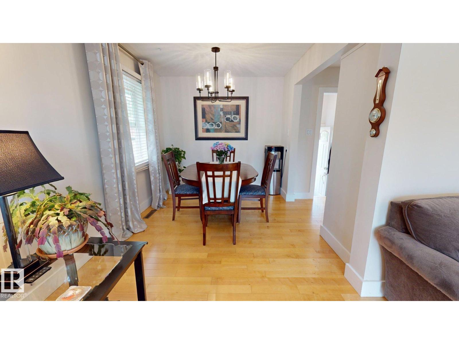 Additional image 4 of 15627 83 Avenue NW, Edmonton, AB, T5R3T6