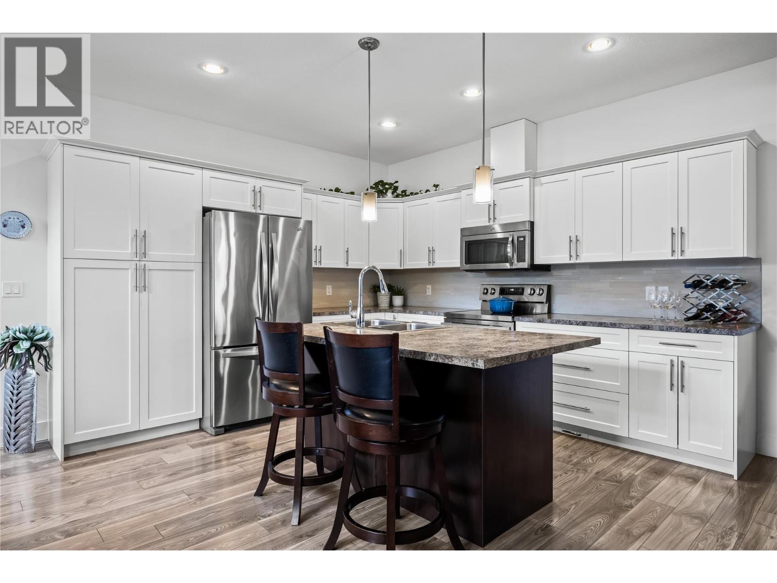 827 Juniper Road, Kelowna, BC, V1X3R8 photo 5